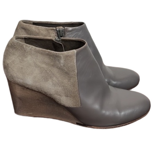 Coclico Elurra Suede Wedge Bootie In Taupe Size 8.5 - Picture 4 of 13